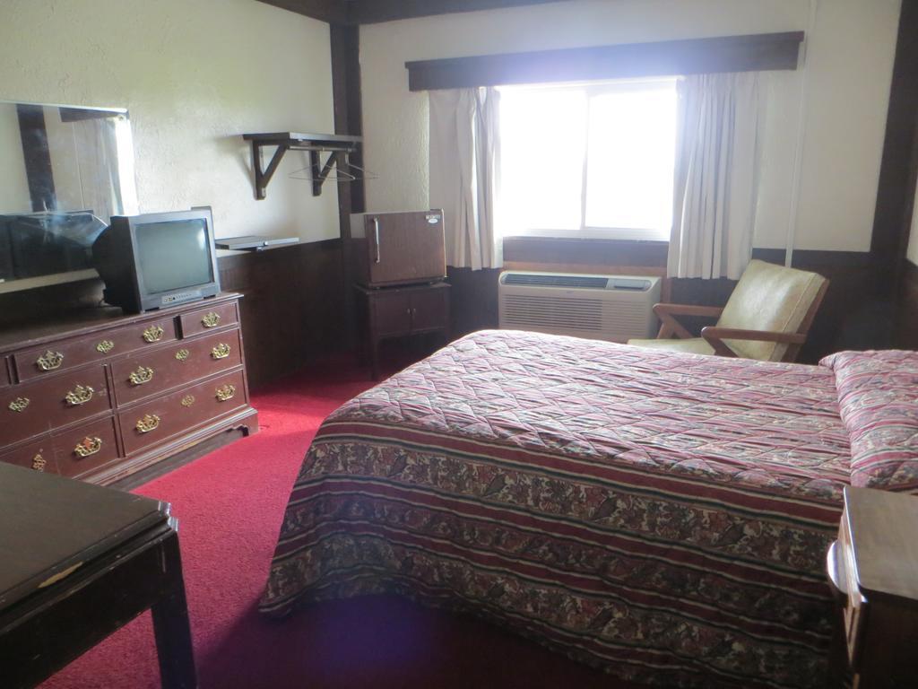 Lincoln Lodge Motel Clarks Hill Екстер'єр фото